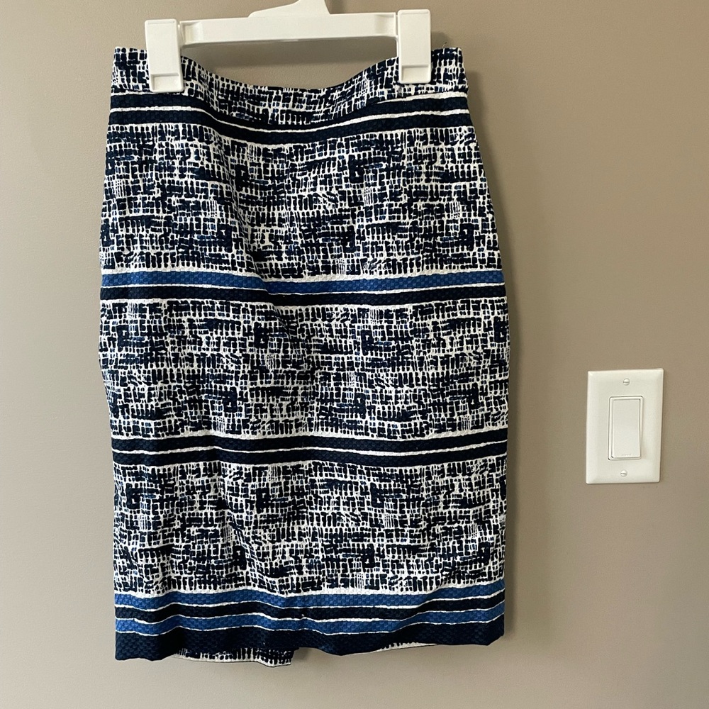 Striped pencil skirt